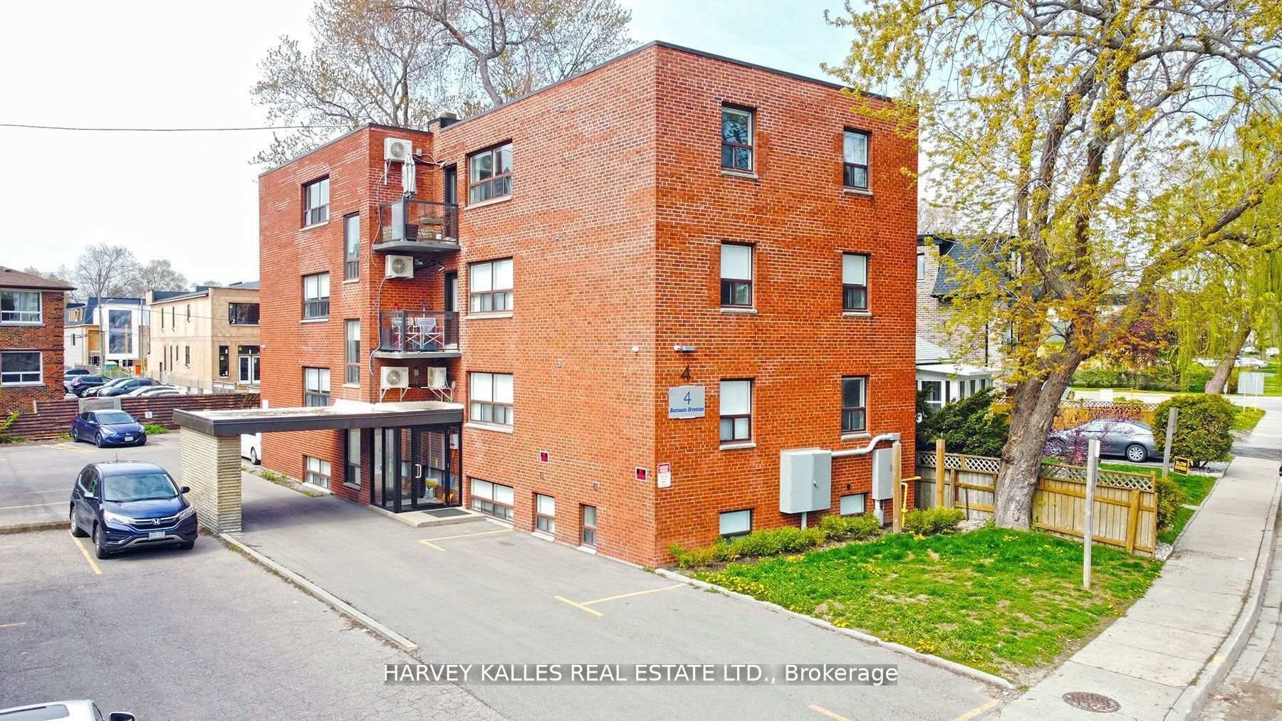 6-4 Benson Avenue, Mississauga, ON, L5H 2P2