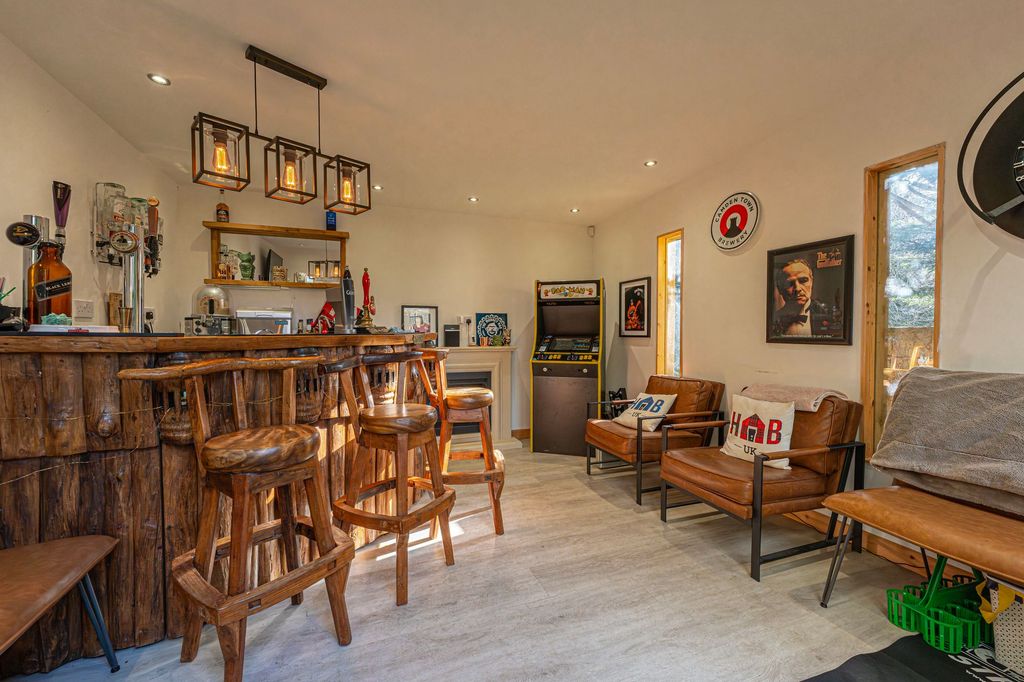 Additional image 54 of 6 bed detached house for saleMalpas Road, Newport NP20