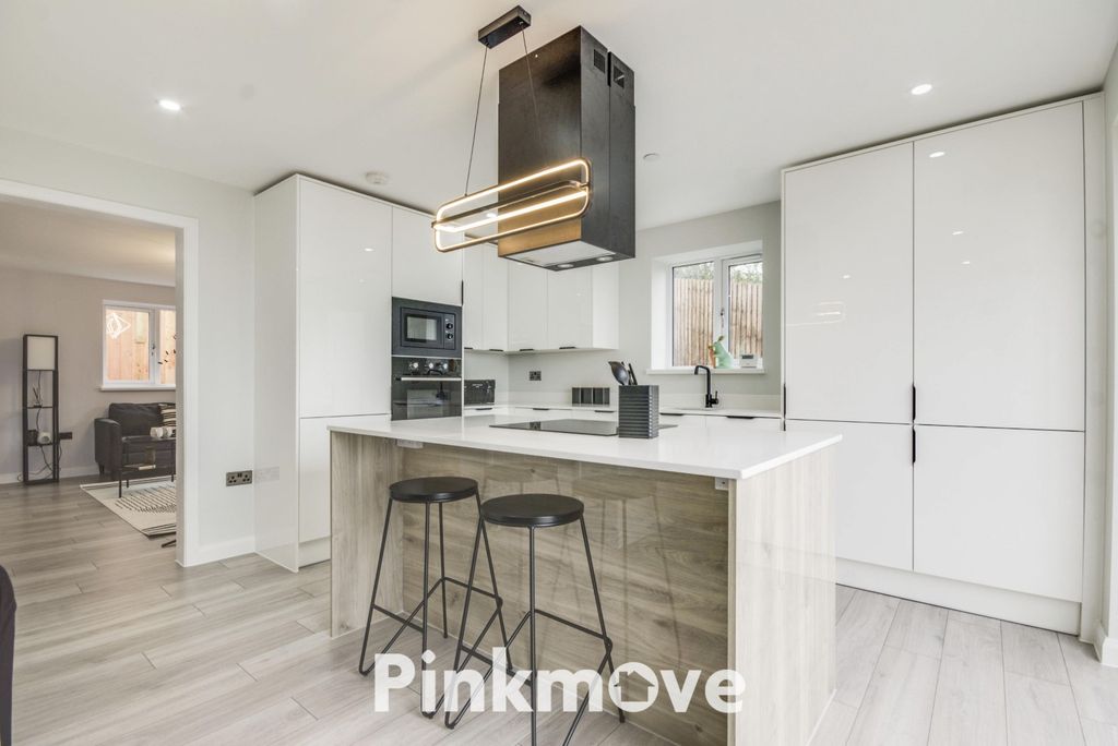 Additional image 11 of 4 bed semi-detached house for saleTudor Crescent, Rogerstone, Newport NP10