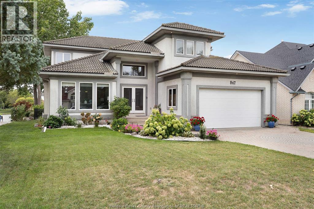 847 Lake Shore Drive, Windsor, ON, N9G2R1