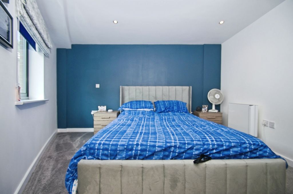 Additional image 14 of 2 bed flat for saleCity Wharf Apartments, Schooner Way, Cardiff Bay, Cardiff CF10