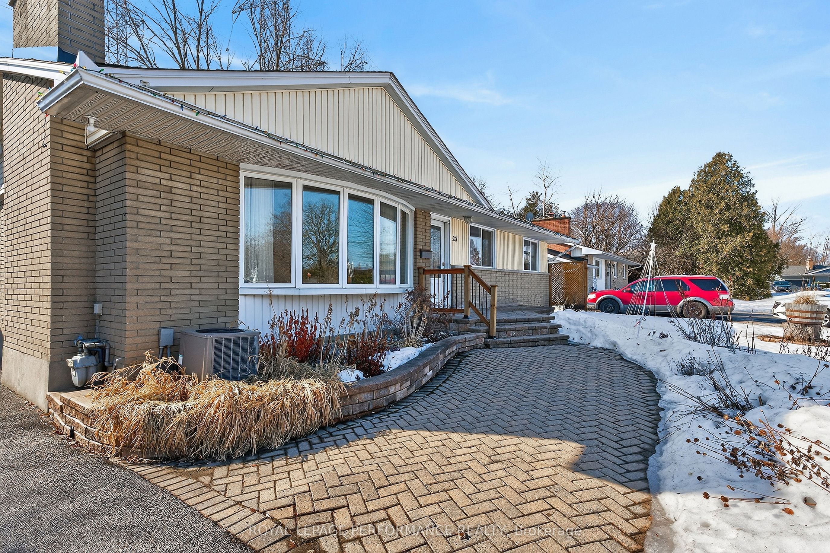 Additional image 3 of 27 Ilkley Crescent, Ottawa, ON, K2G 0W6