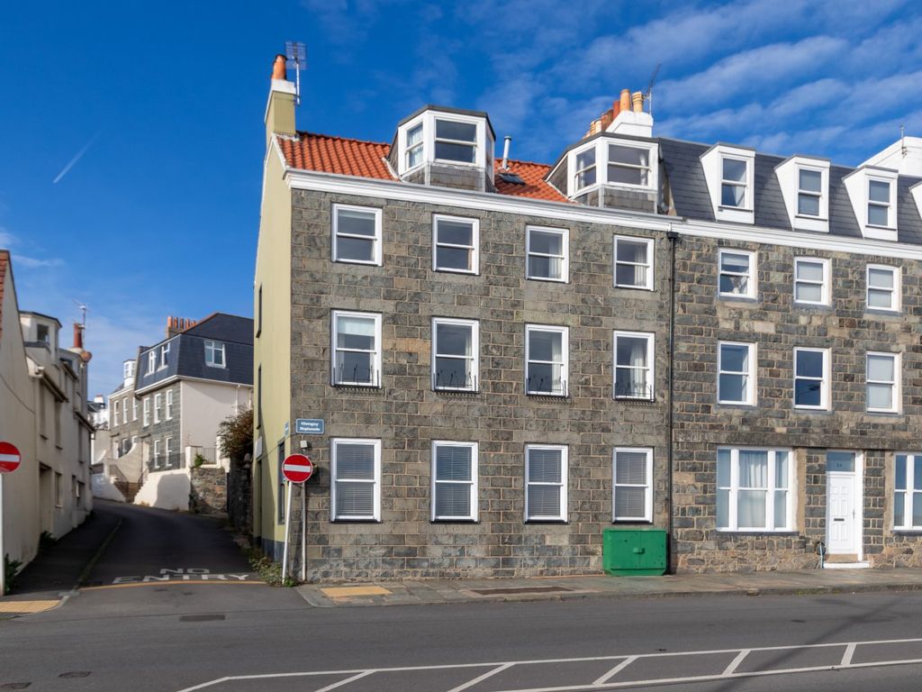 4 bed semi-detached house for saleGlategny Esplanade, St Peter Port GY1