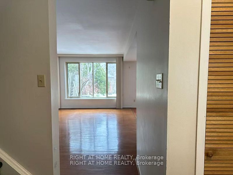 63 Cairnside Crescent, Toronto, ON, M2J 3M9 photo 3