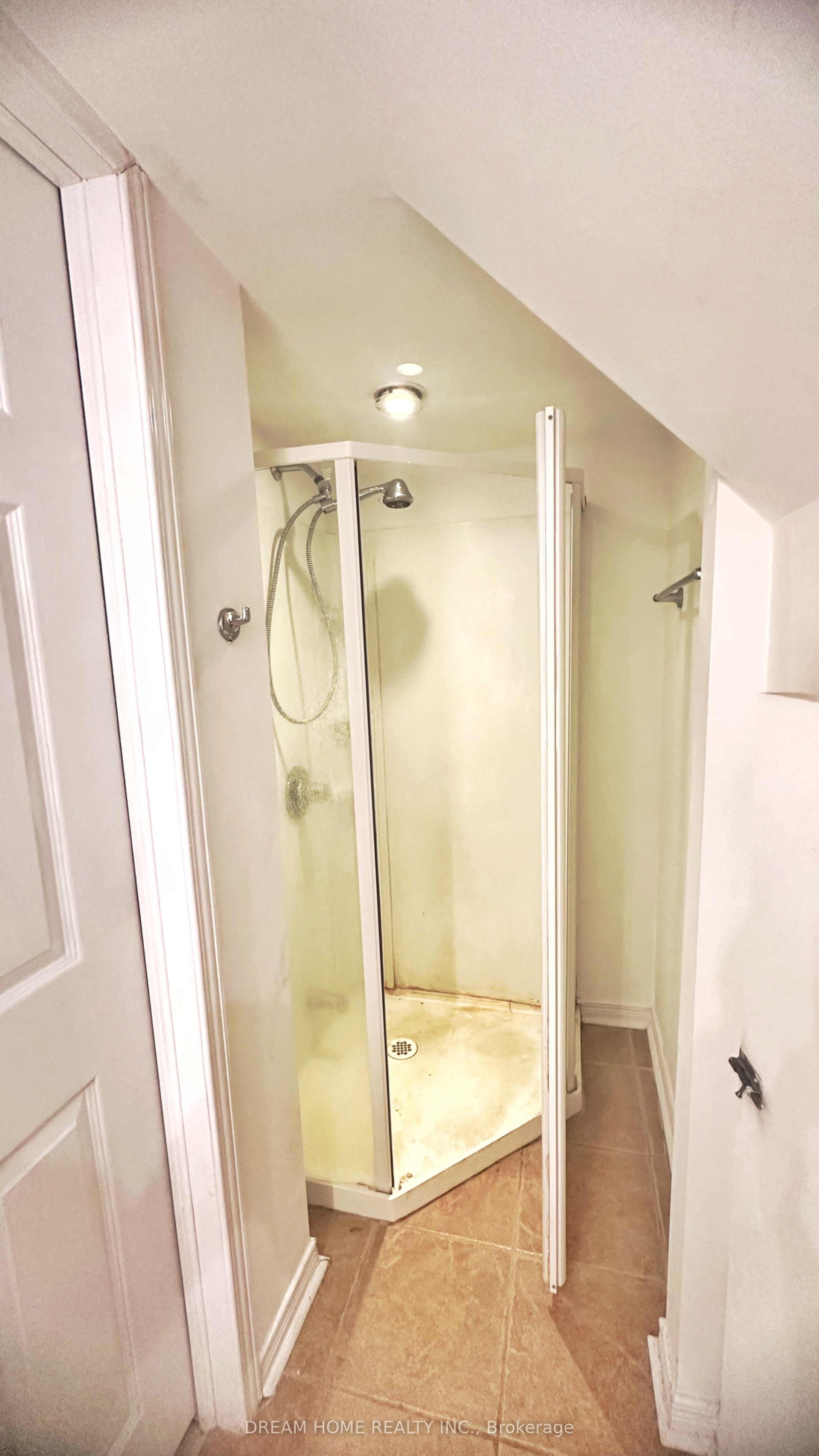 Additional image 6 of BM Unit#B-83 Cornwallis Drive, Toronto, ON, M1P 1H6
