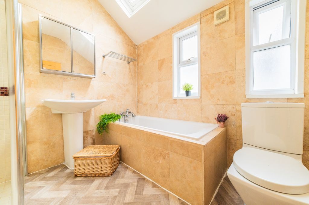 Additional image 15 of 2 bed flat for saleKimberley Road, Penylan CF23