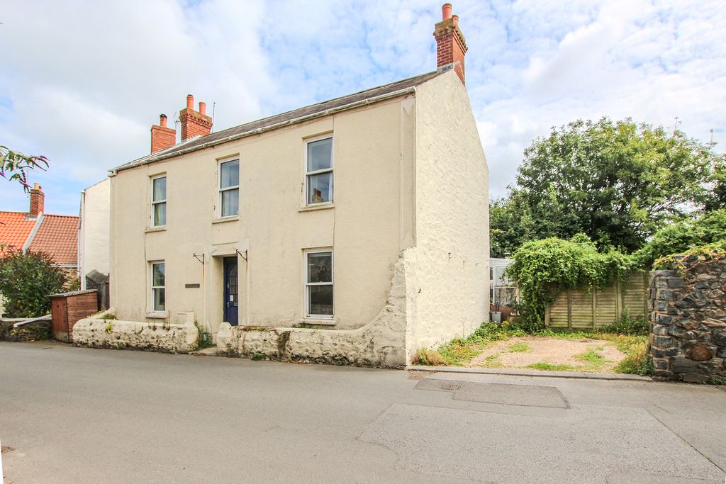 3 bed property for saleRonde Cheminee, St Sampson's, Guernsey GY2
