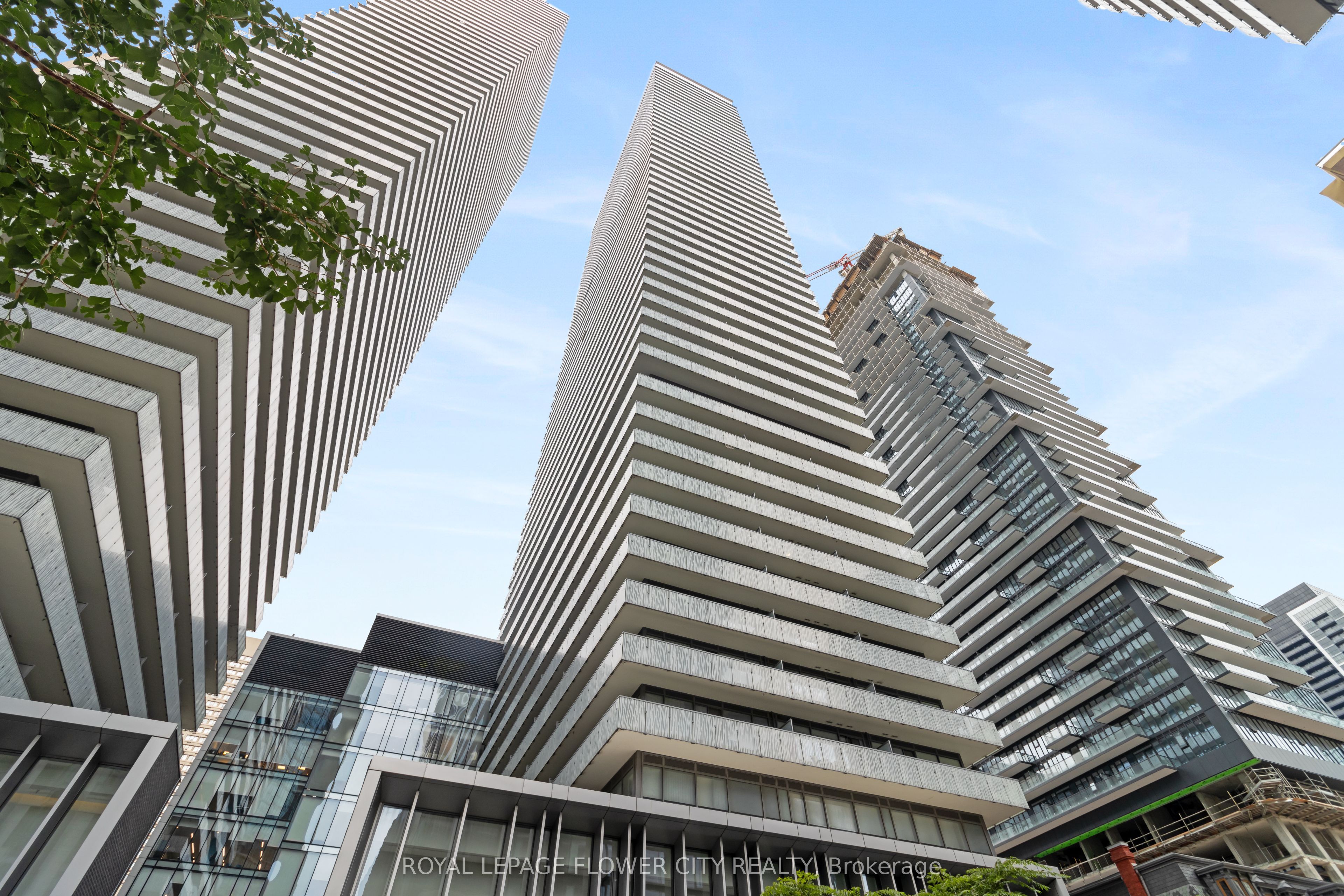 2410-50 Charles Street E, Toronto, ON, M4Y 0C3