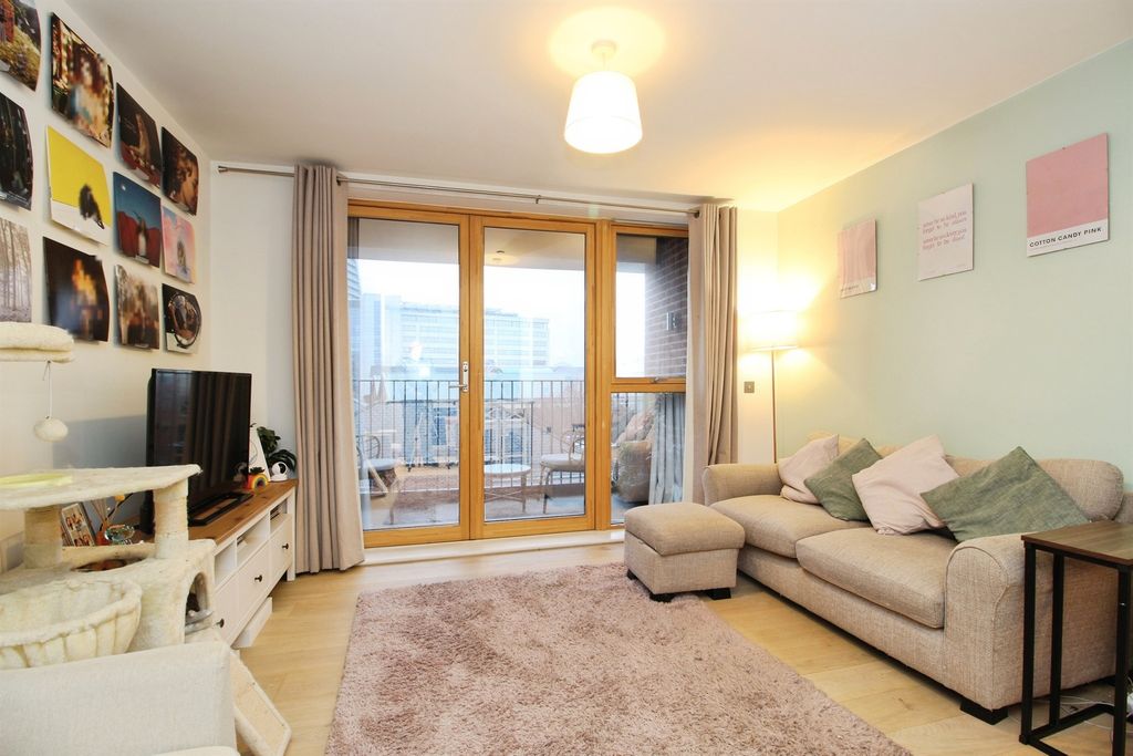 Additional image 5 of 1 bed flat for saleIronworks, David Street, Leeds LS11