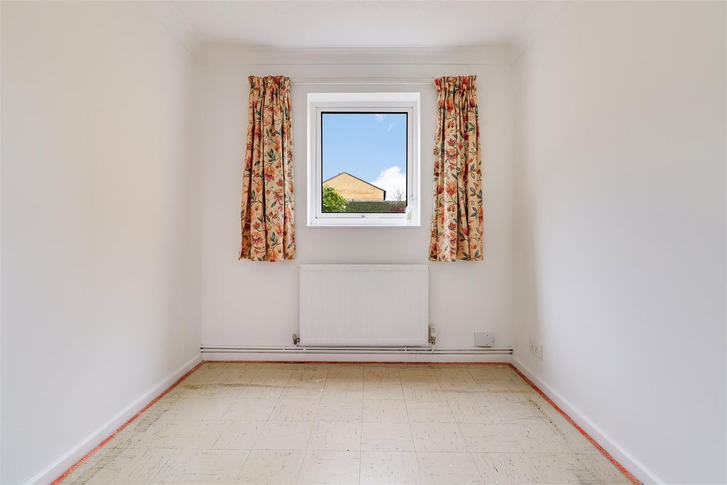 Additional image 11 of 2 bed semi-detached bungalow for saleSherbourne Court, Cambridge CB4