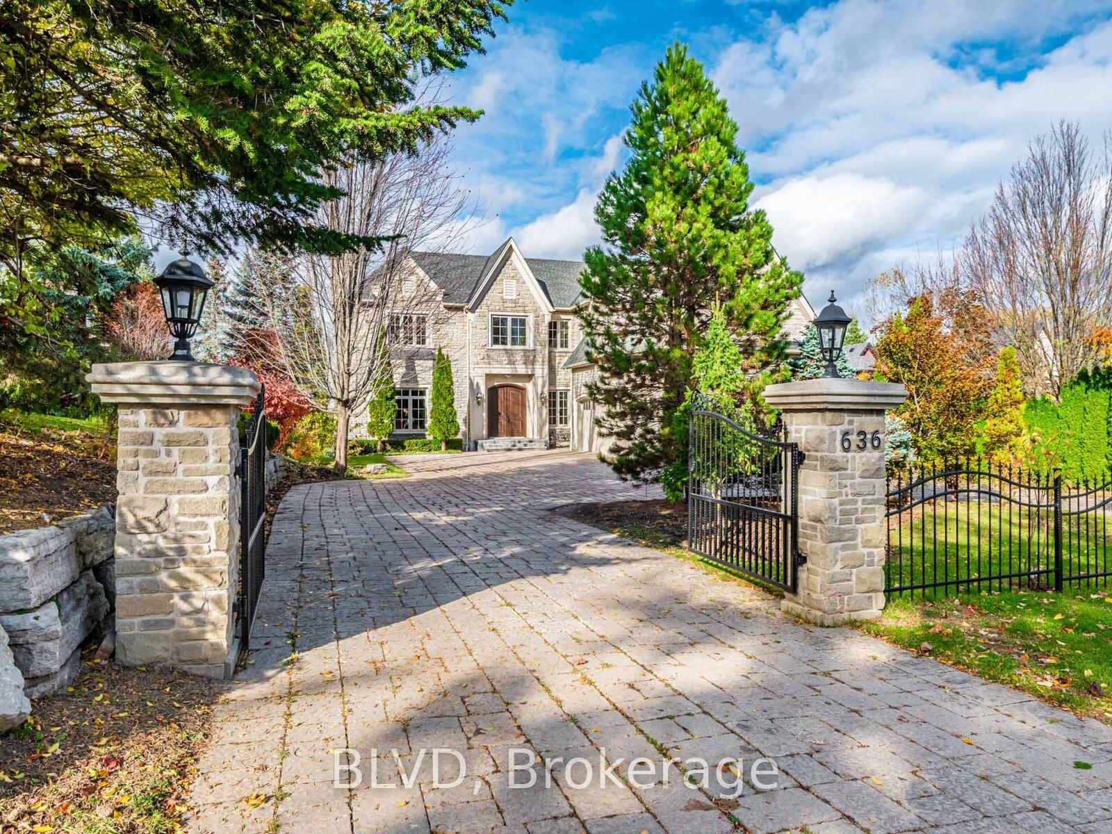 Additional image 2 of 636 Sunset Beach Road, Richmond Hill, ON, L4E 3G2