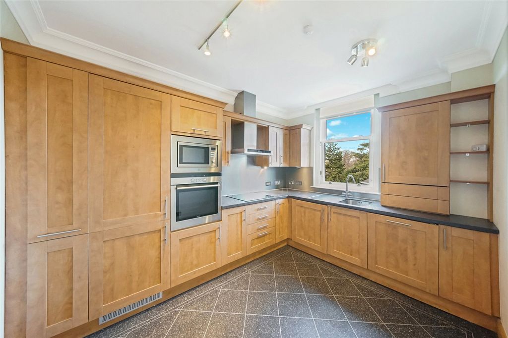 Additional image 3 of 3 bed flat for saleVictoria Place, Stirling, Stirlingshire FK8