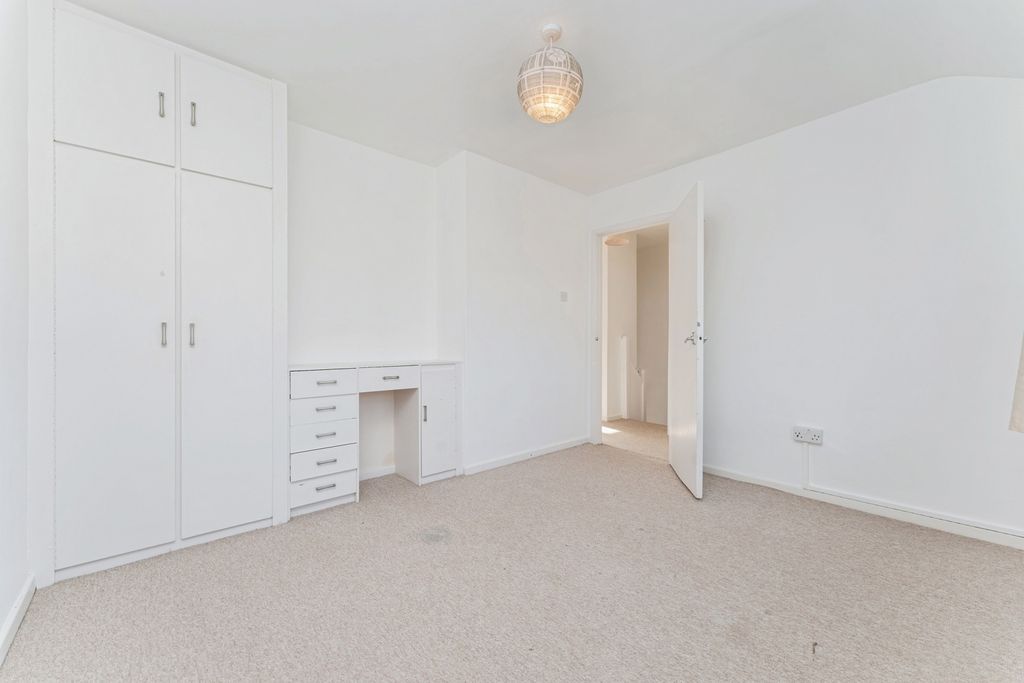 Additional image 14 of 4 bed semi-detached house for saleLong Reach Road, Cambridge, Cambridgeshire CB4