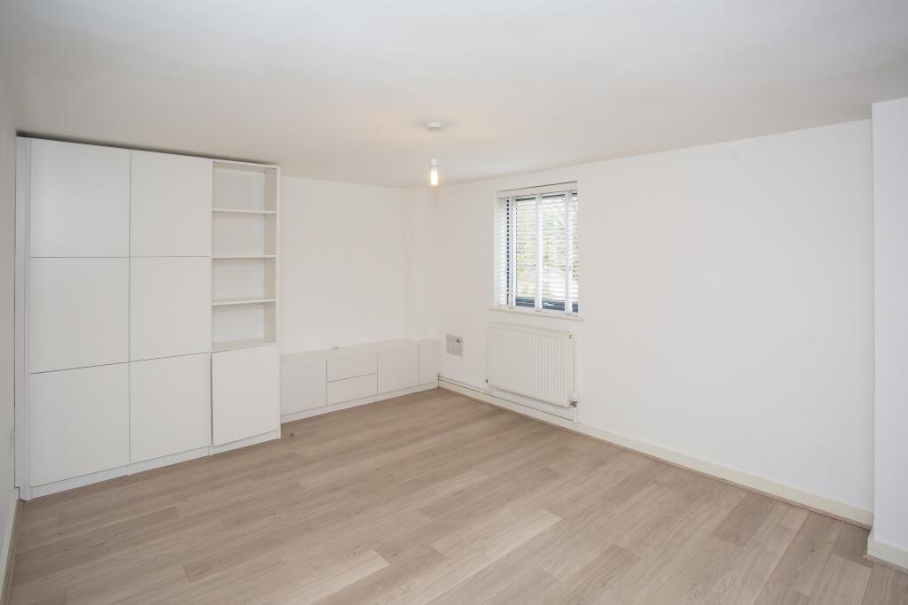Additional image 2 of Magdalen Court, Newsom Place, St Albans, Hertfordshire, AL1