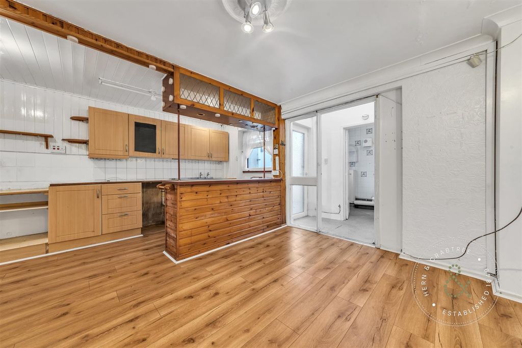 Additional image 6 of 3 bed end terrace house for saleCanton Court, Cardiff CF11