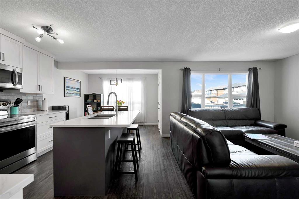 Additional image 5 of 2 Saddleland Way NE, Calgary, AB, T3j5K5