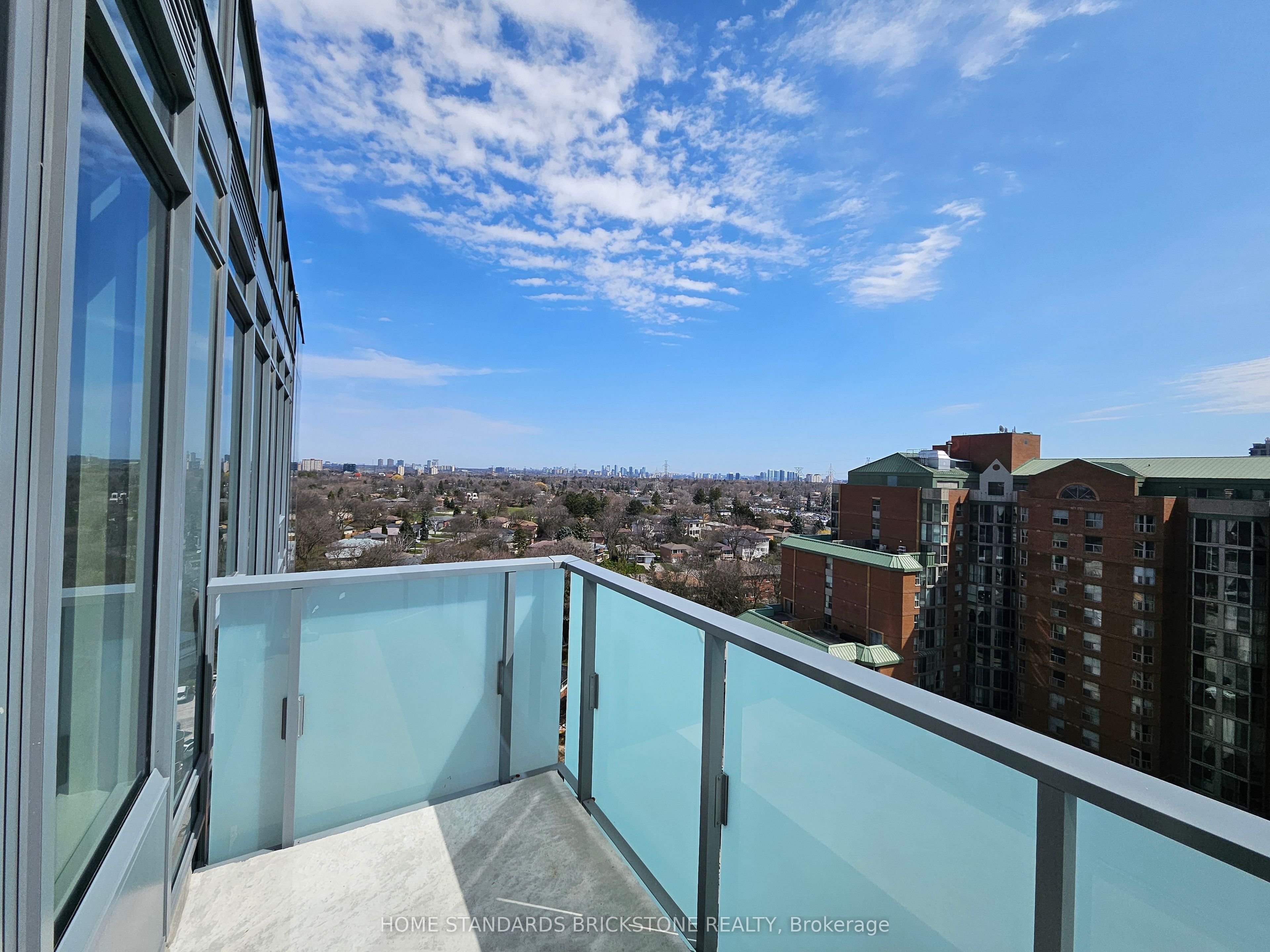 1107-8 Olympic Garden Drive, Toronto, ON, M2M 0B9