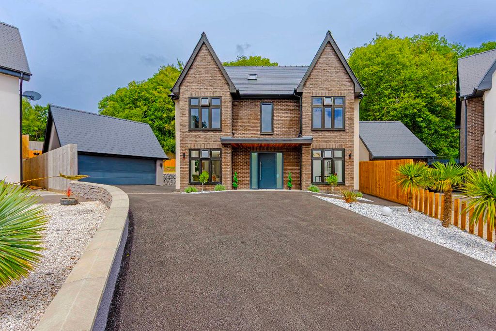5 bed detached house for saleTrem Yr Dyffryn, Caergarw, Mountain Ash CF45