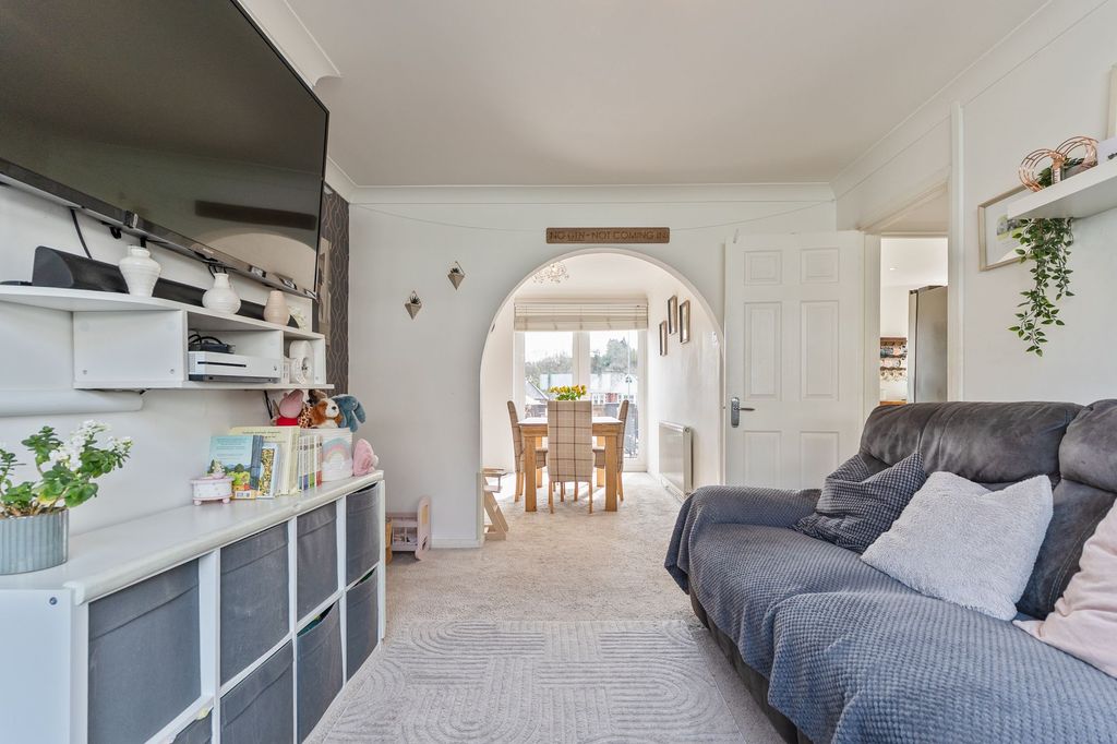 Additional image 8 of 4 bed semi-detached house for saleGlanwern Avenue, Newport NP19
