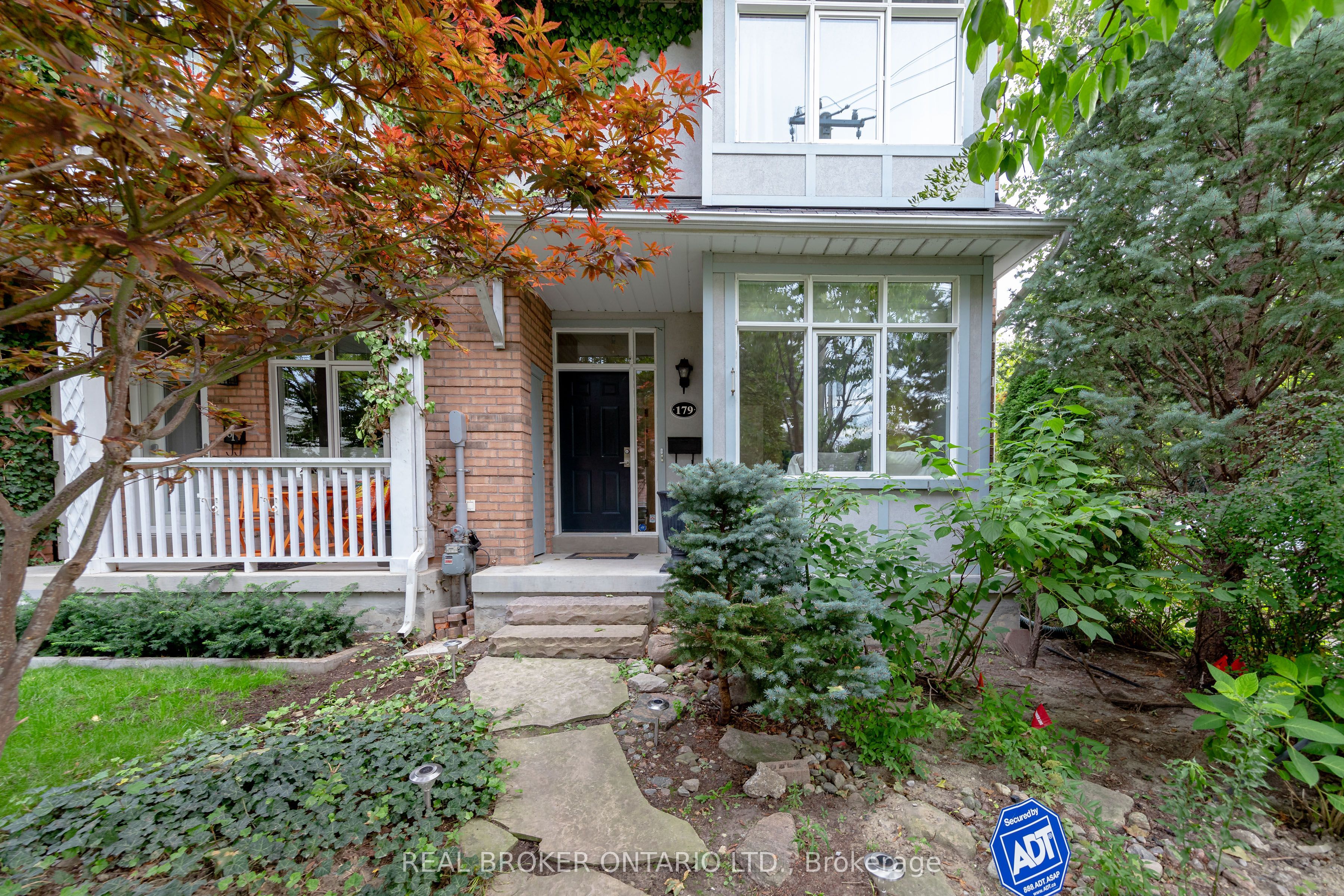 Main-179 Hanson Street, Toronto, ON, M4C 1A7