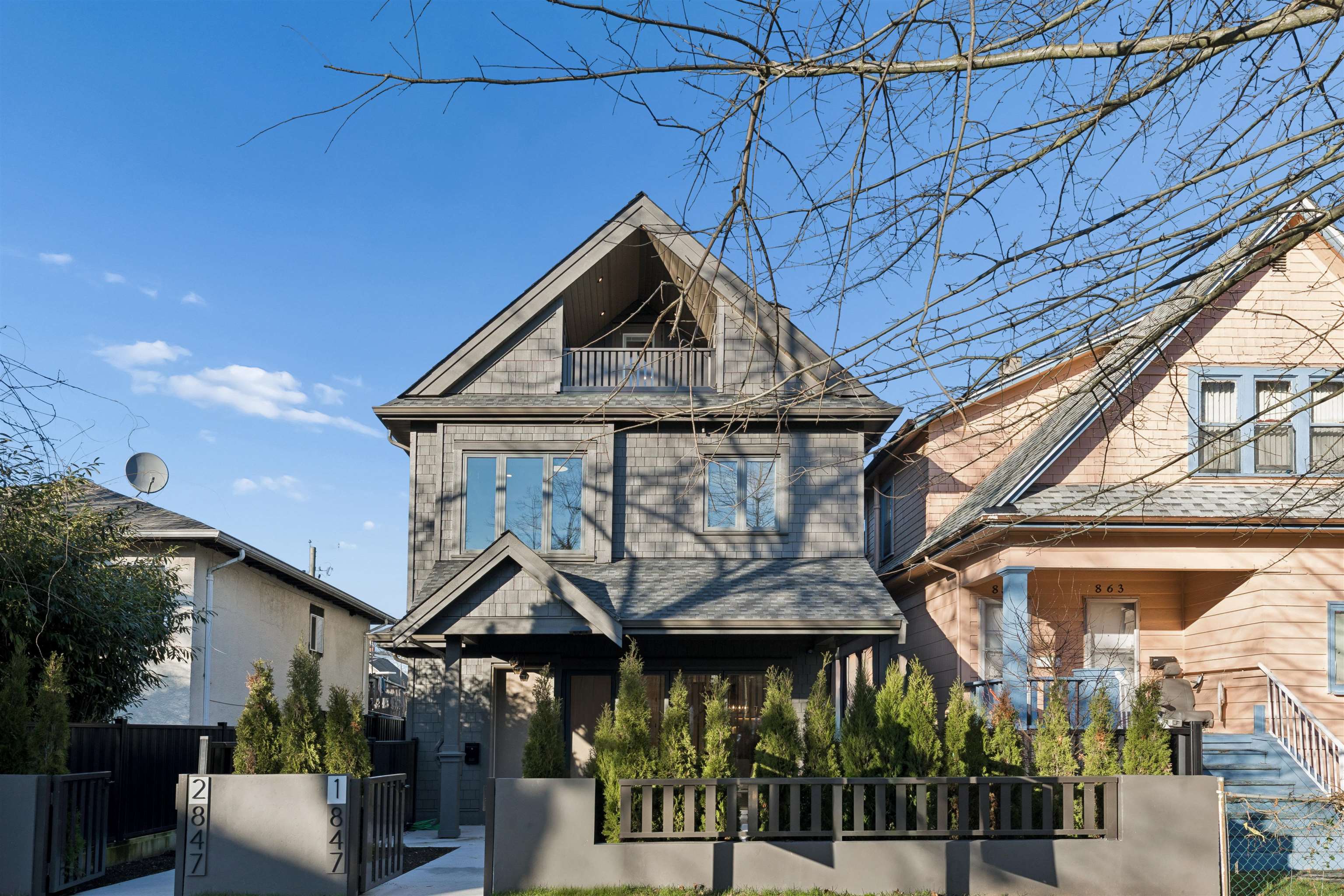 1-847 10 Avenue E, Vancouver, BC, V5T 2A9