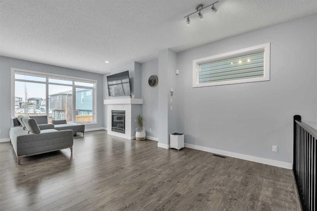 Additional image 3 of 78 Sage Bluff View NW, Calgary, AB, T5J 5E8