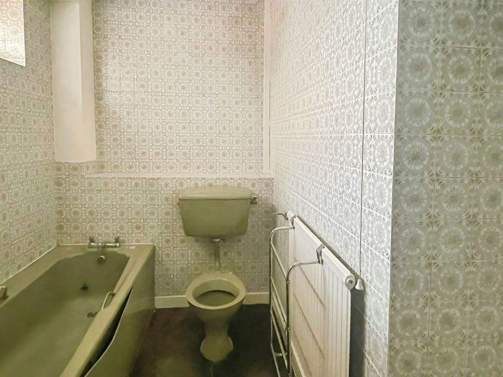 Additional image 8 of 2 bed flat for saleYewberry Lane, Newport NP20