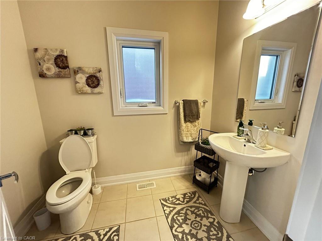 253 Sedgewood Street, Kitchener, ON, N2P 0G7 photo 4