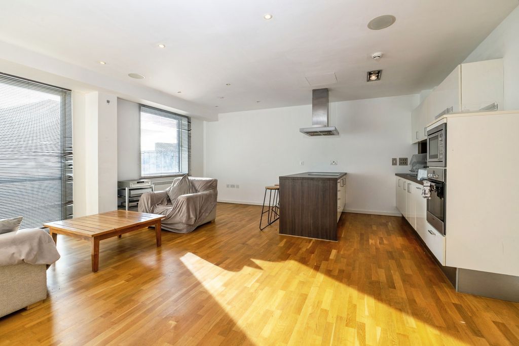 Additional image 2 of 2 bed flat for saleBrayford Street, Lincoln, Lincolnshire LN5