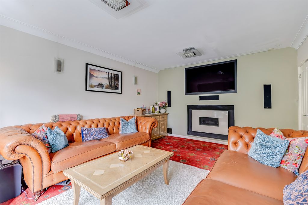 Additional image 6 of 4 bed detached house for salePilgrim Close, Radyr, Cardiff CF15