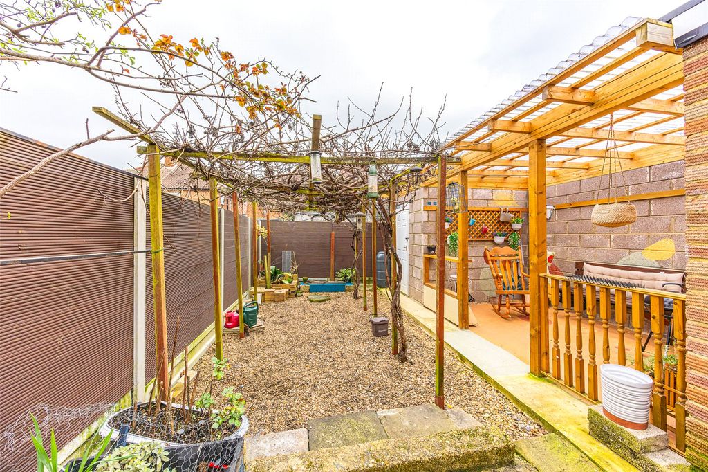 Additional image 13 of 3 bed semi-detached house for saleColin Close, Colindale NW9