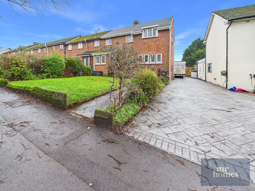 4 bed terraced house for saleTempleton Avenue, Llanishen, Cardiff CF14