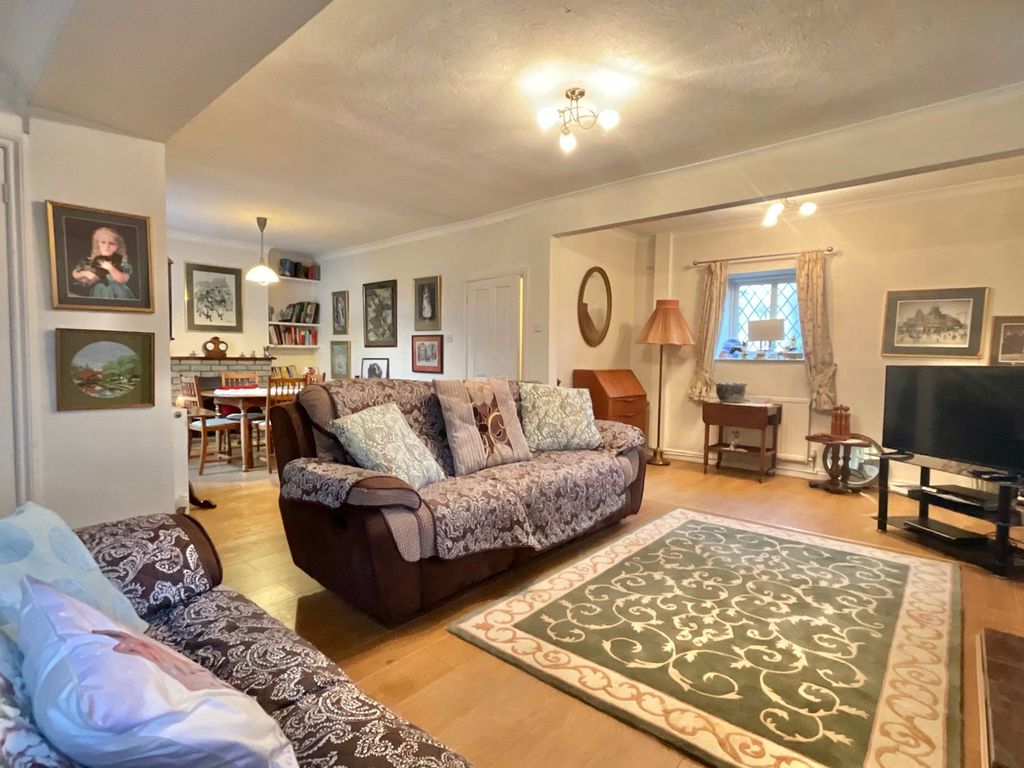Additional image 5 of 4 bed detached house for saleDinch Hill Close, Undy, Caldicot NP26