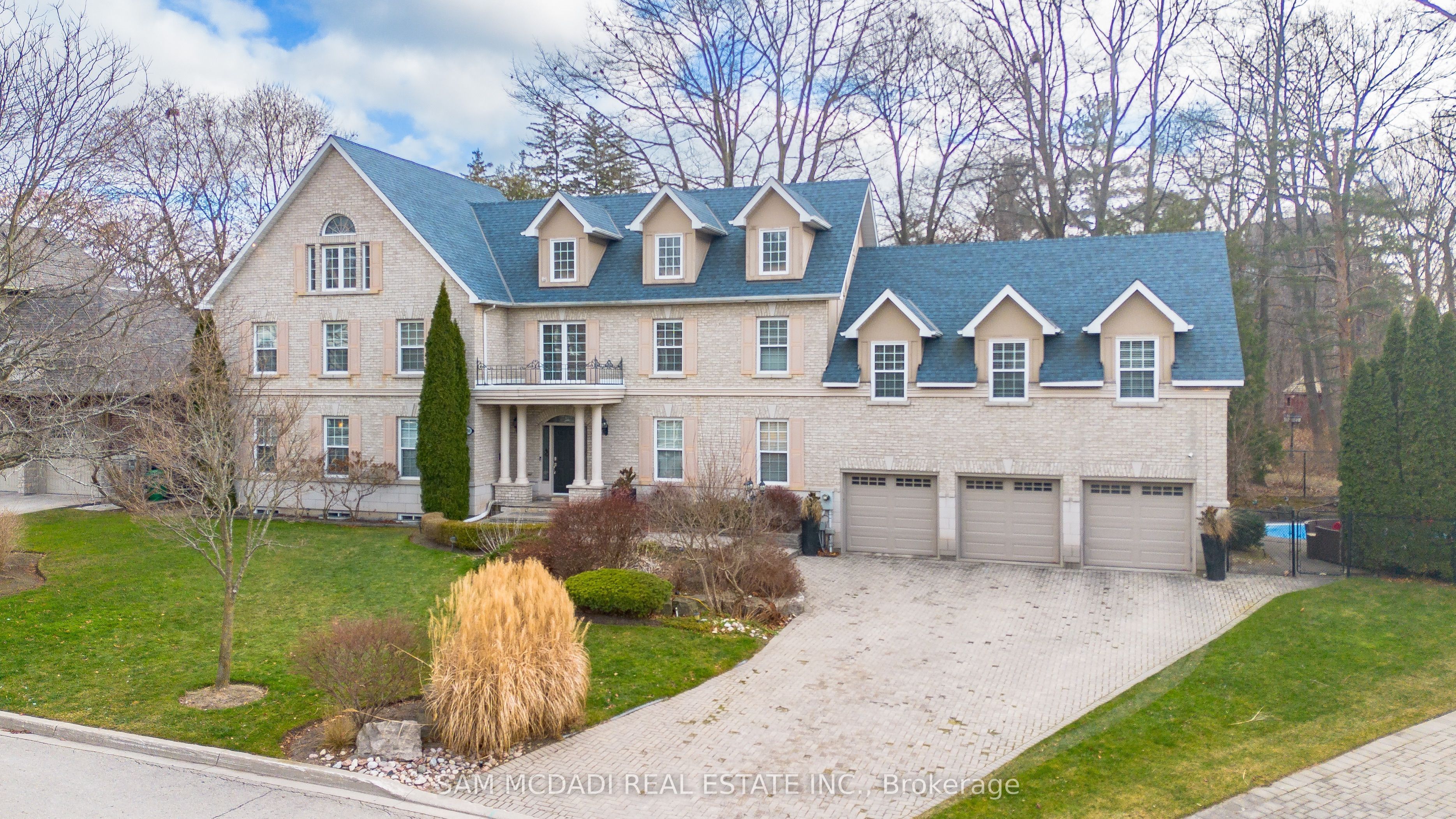 3248 Barchester Court, Mississauga, ON, L5L 5Z1