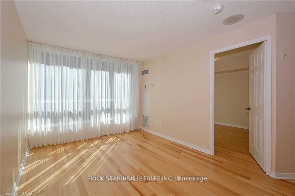 Additional image 4 of 425-109 Front Street E, Toronto, ON, M5A 4P7