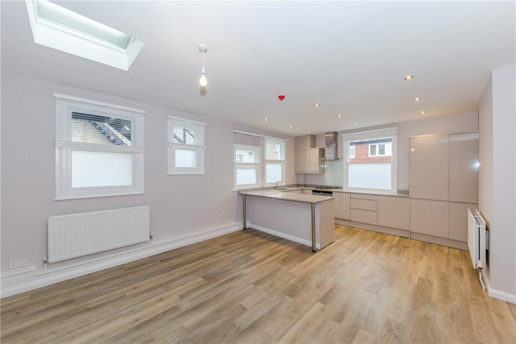Additional image 2 of High Street, Harpenden, AL5