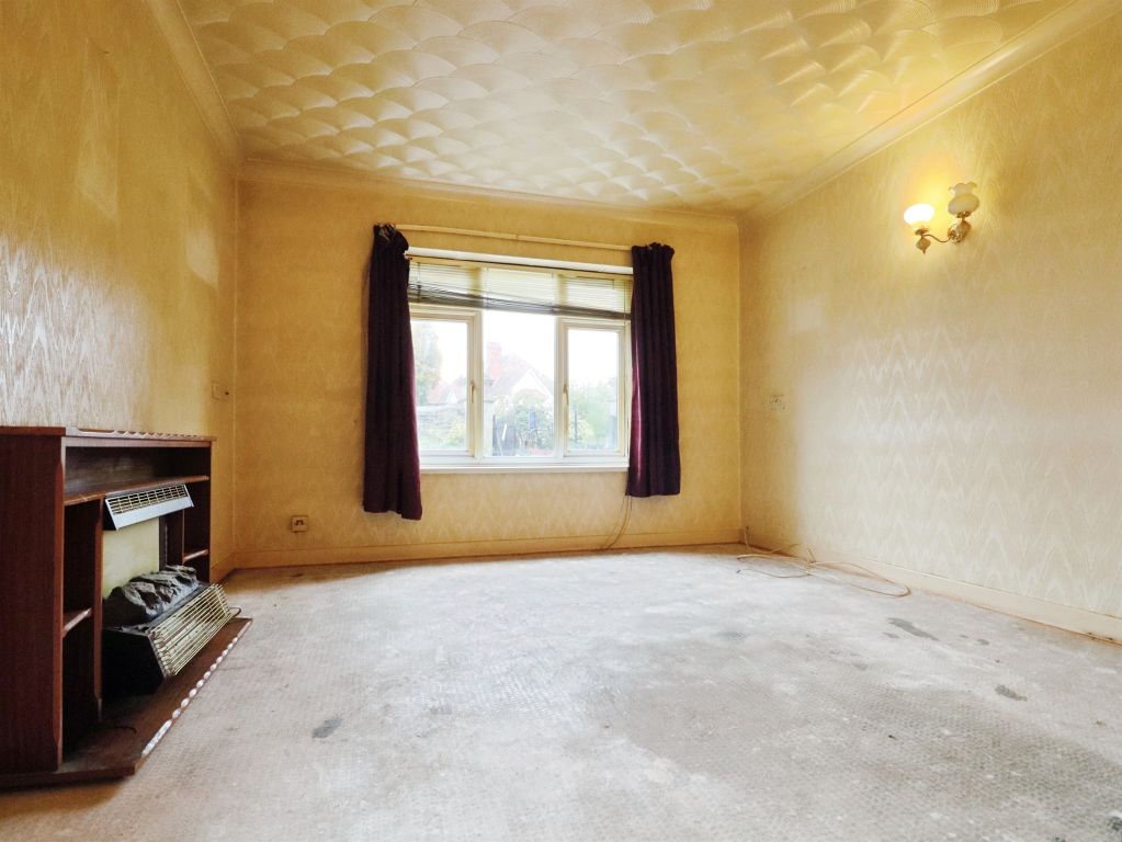 Additional image 3 of 2 bed flat for saleTy-Gwyn Road, Penylan, Cardiff CF23