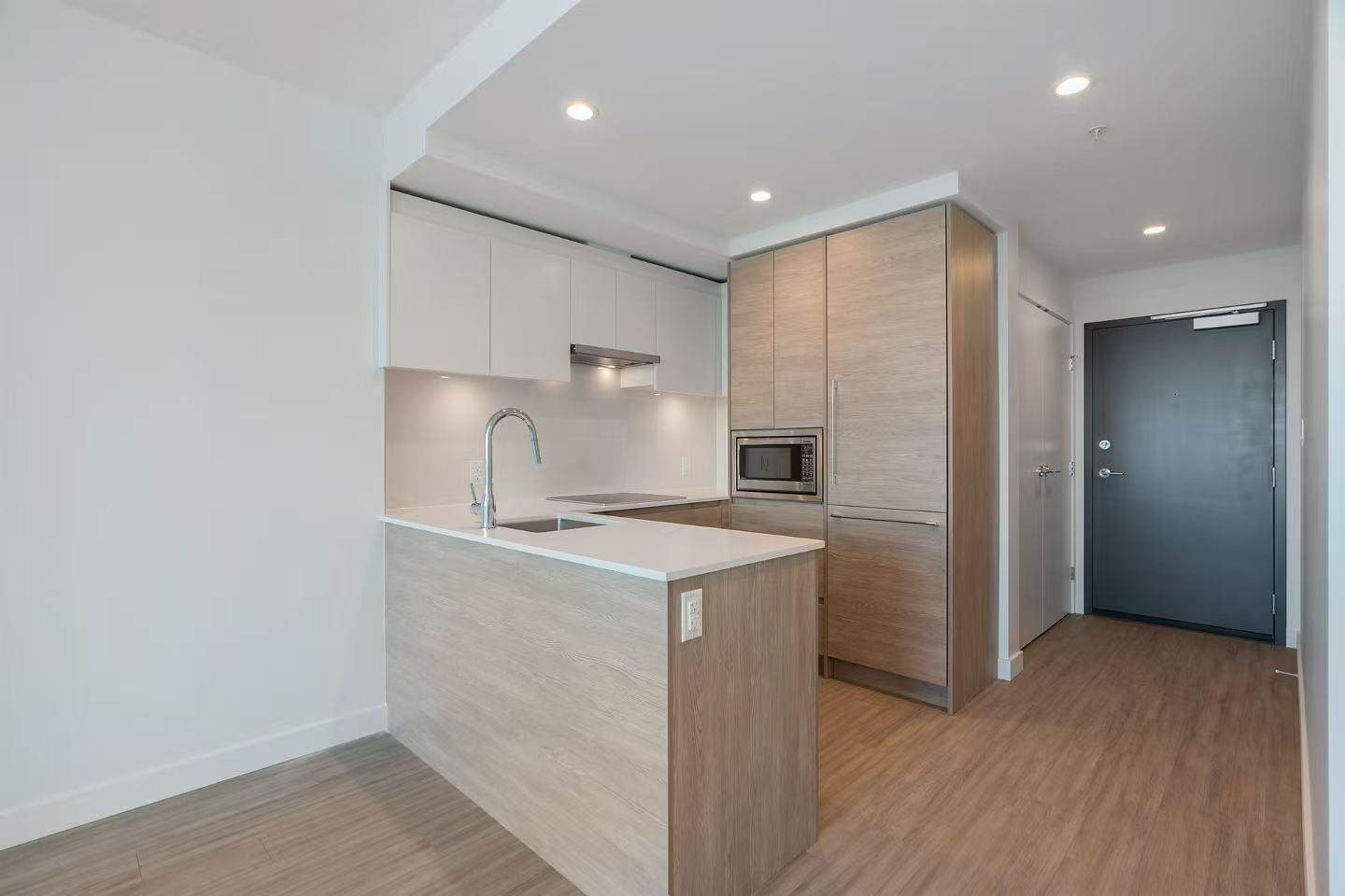 Additional image 6 of 811-13615 Fraser Highway, Surrey, BC, V3T 0P7