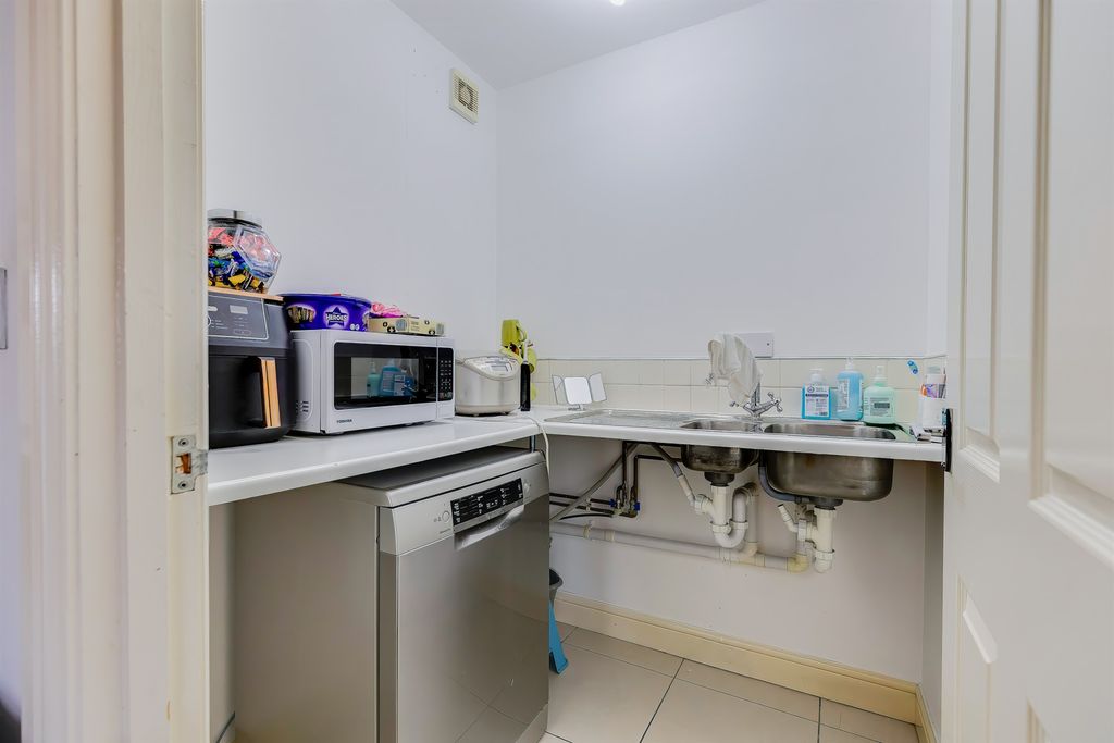 Additional image 27 of 4 bed detached house for saleCyncoed Place, Cyncoed, Cardiff CF23