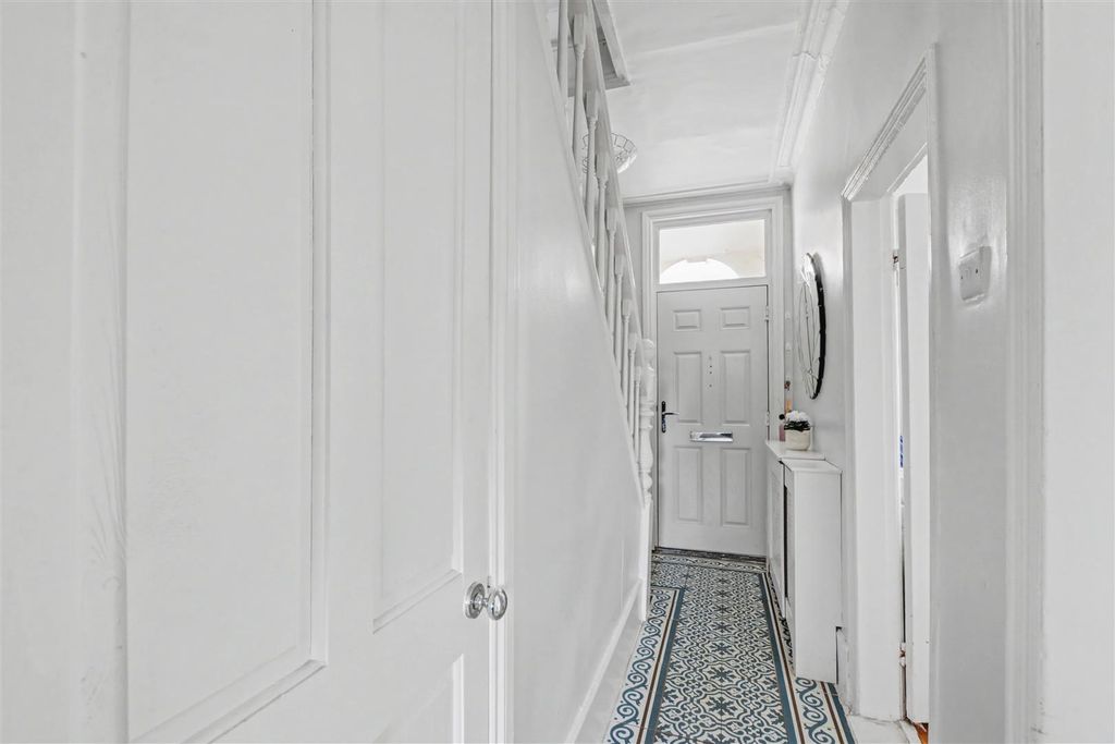 Additional image 12 of 3 bed semi-detached house for saleHorace Avenue, Stapleford, Nottingham NG9