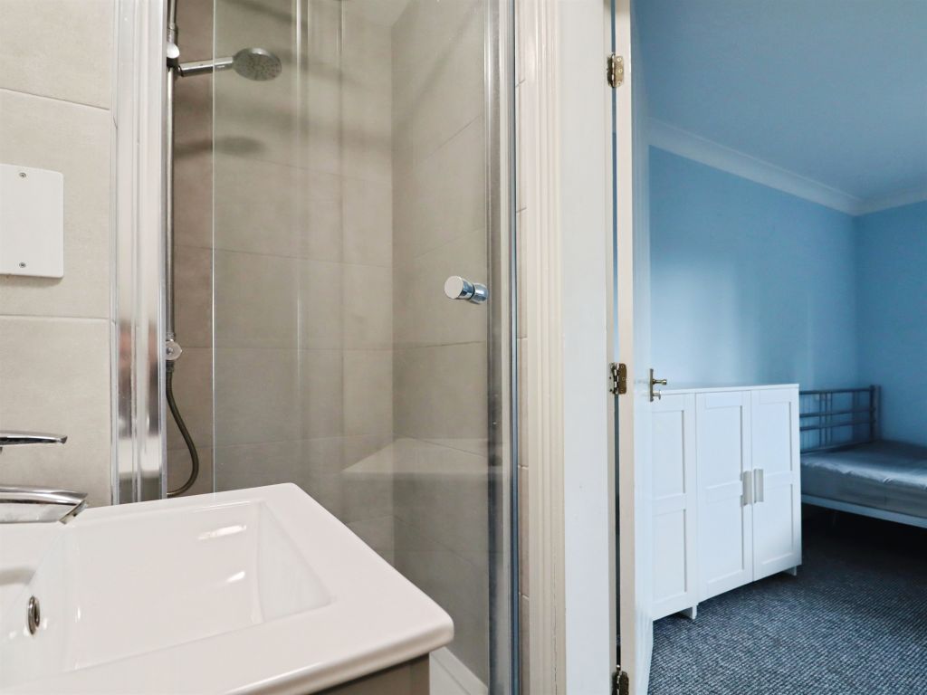 Additional image 11 of 2 bed flat for saleTaffs Mead Embankment, Cardiff CF11