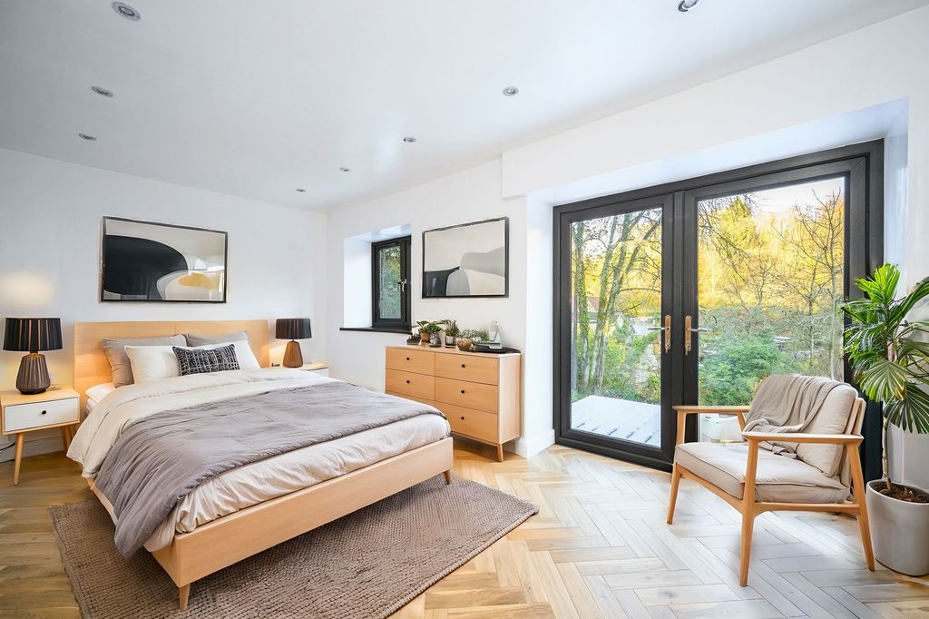 Additional image 3 of 5 bed detached house for saleWhitebrook, Monmouth NP25