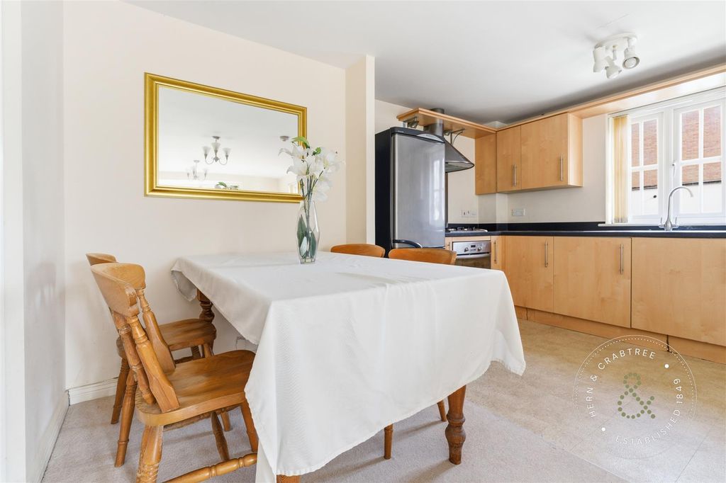 Additional image 11 of 1 bed flat for salePhoenix Way, Heath, Cardiff CF14