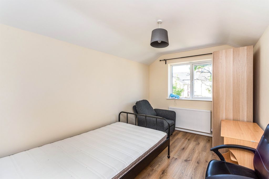 Additional image 9 of 8 bed terraced house for saleClare Street, Cardiff CF11