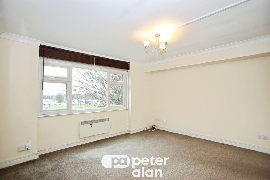 Additional image 4 of 2 bed flat for saleLlanishen Court, Llanishen, Cardiff CF14