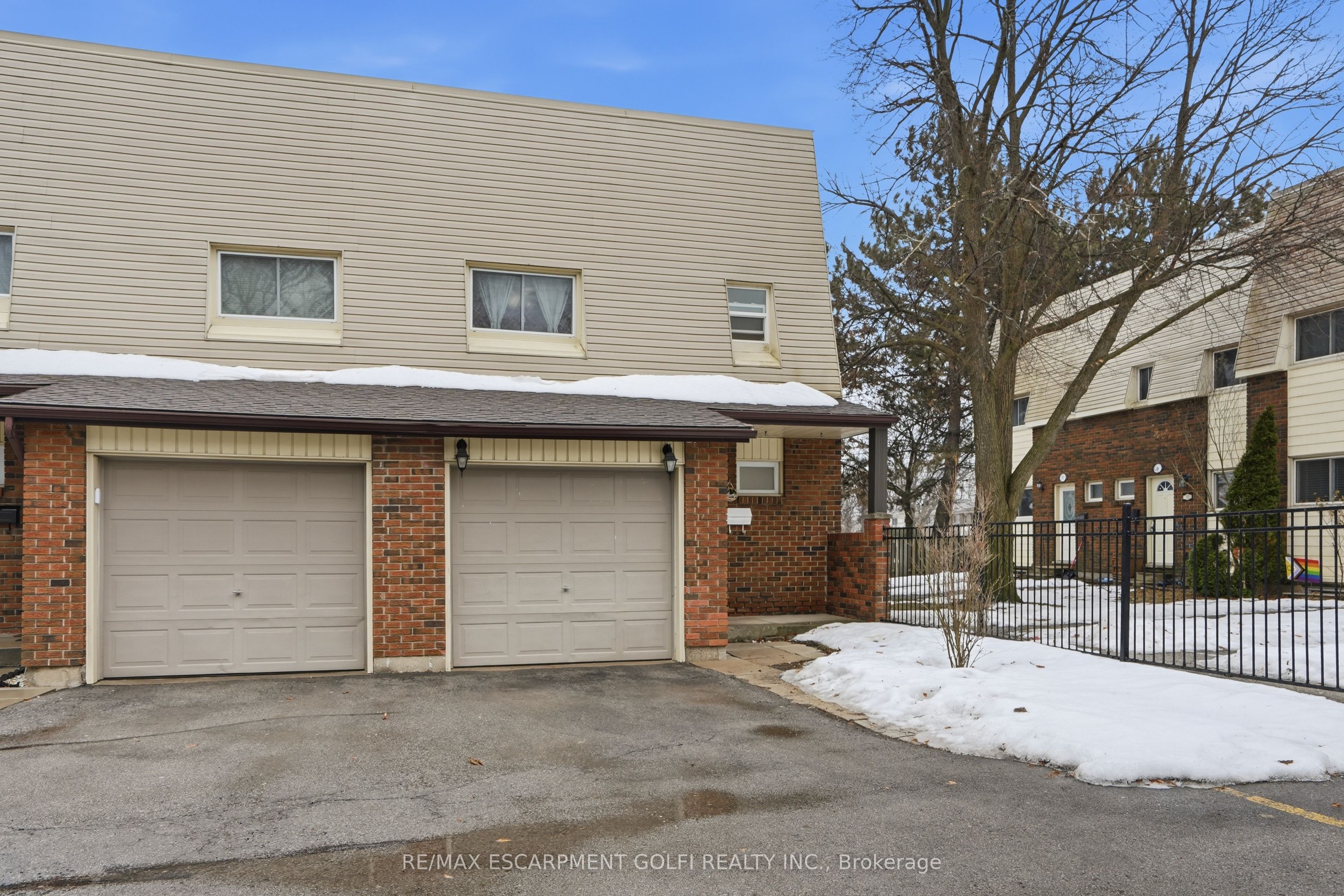 6-1460 Garth Street, Hamilton, ON, L9B 1R6