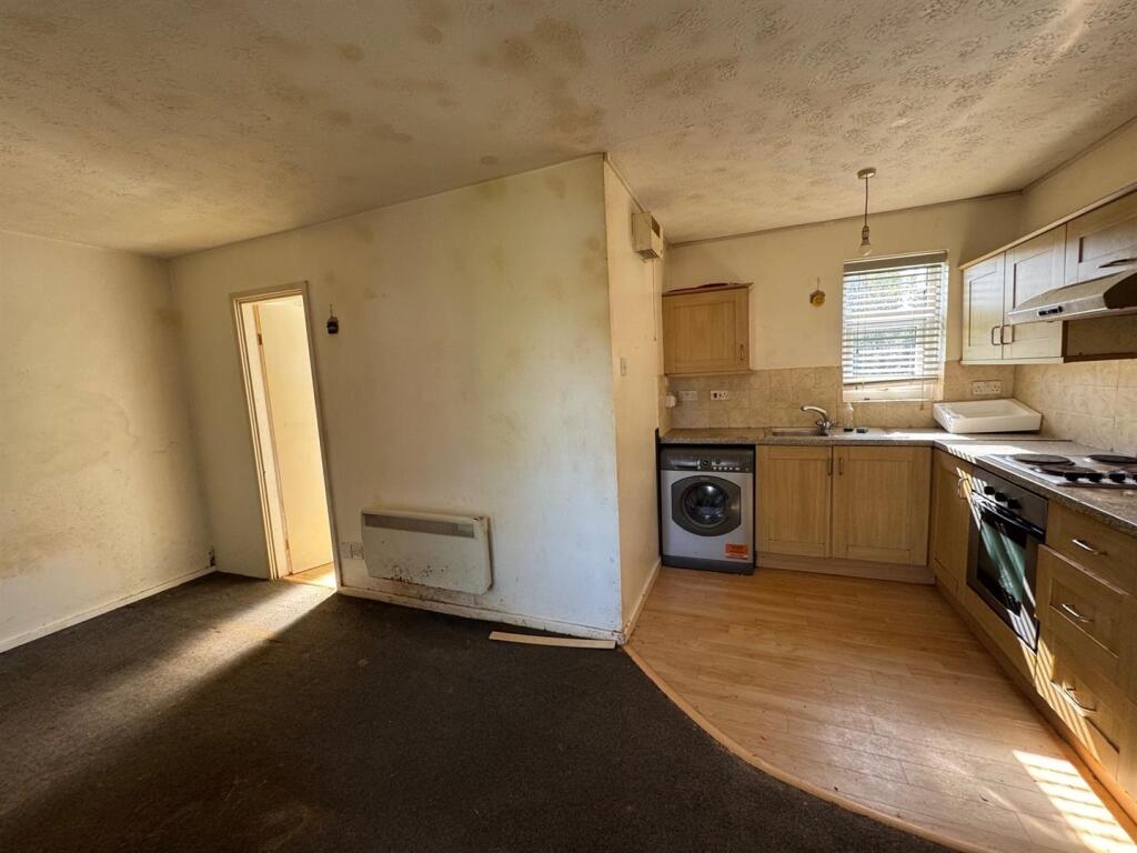 Littlecote Drive, Erdington photo 2
