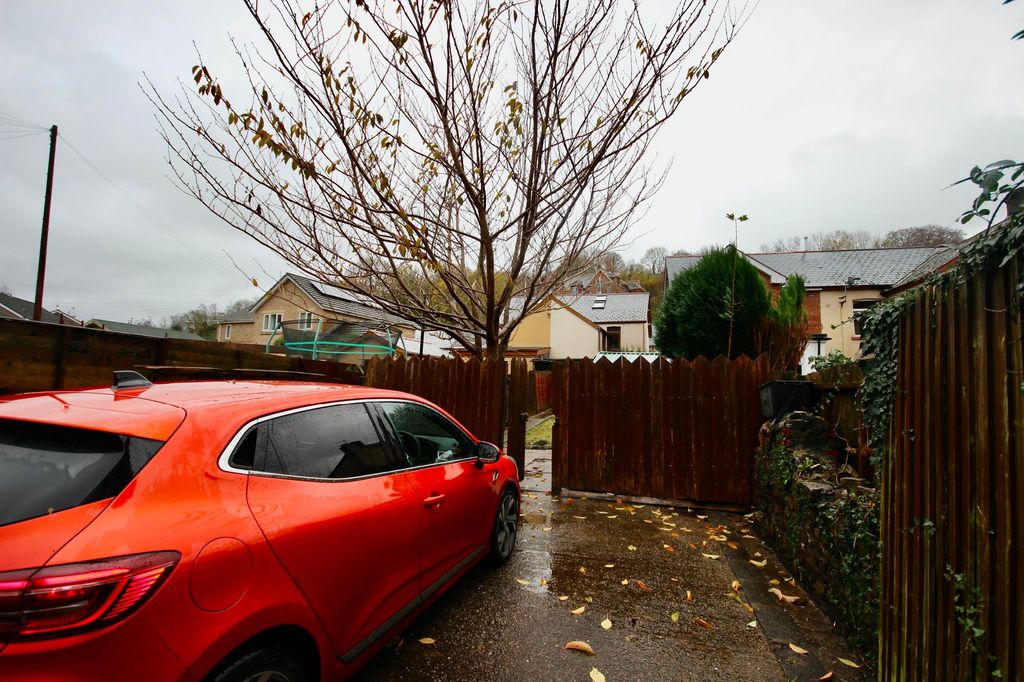 Additional image 32 of 3 bed semi-detached house for saleFreeholdland Road, Pontnewynydd NP4