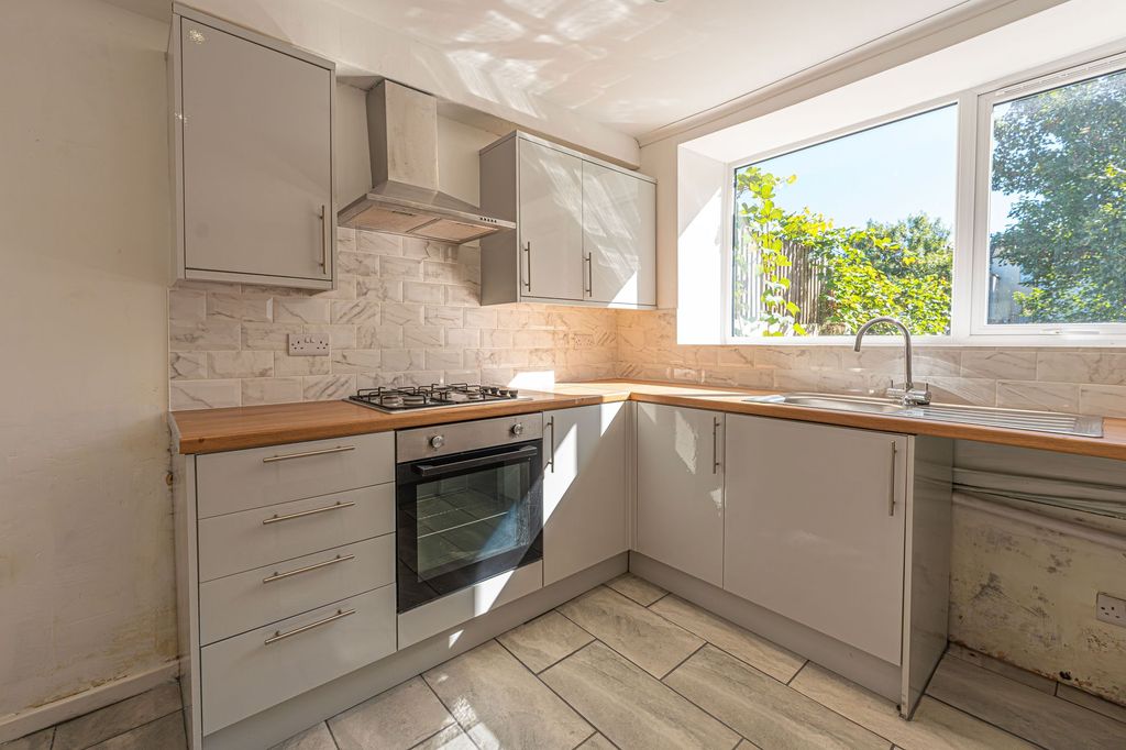 Additional image 3 of 4 bed terraced house for saleCaerau Road, Newport NP20