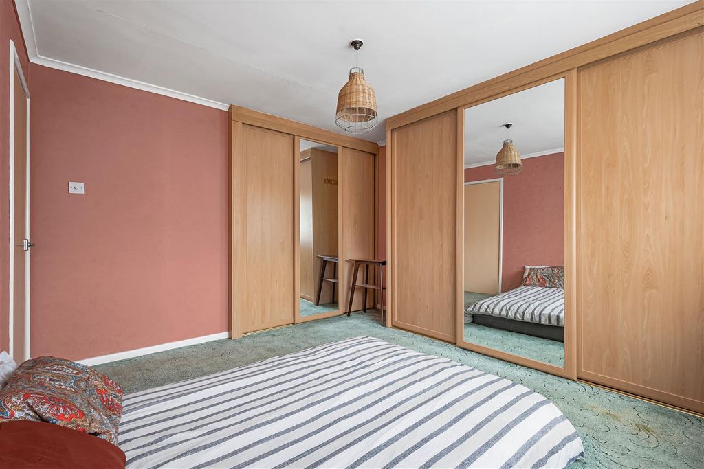 Additional image 13 of 3 bed semi-detached house for saleFairbairn Road, Cambridge CB4